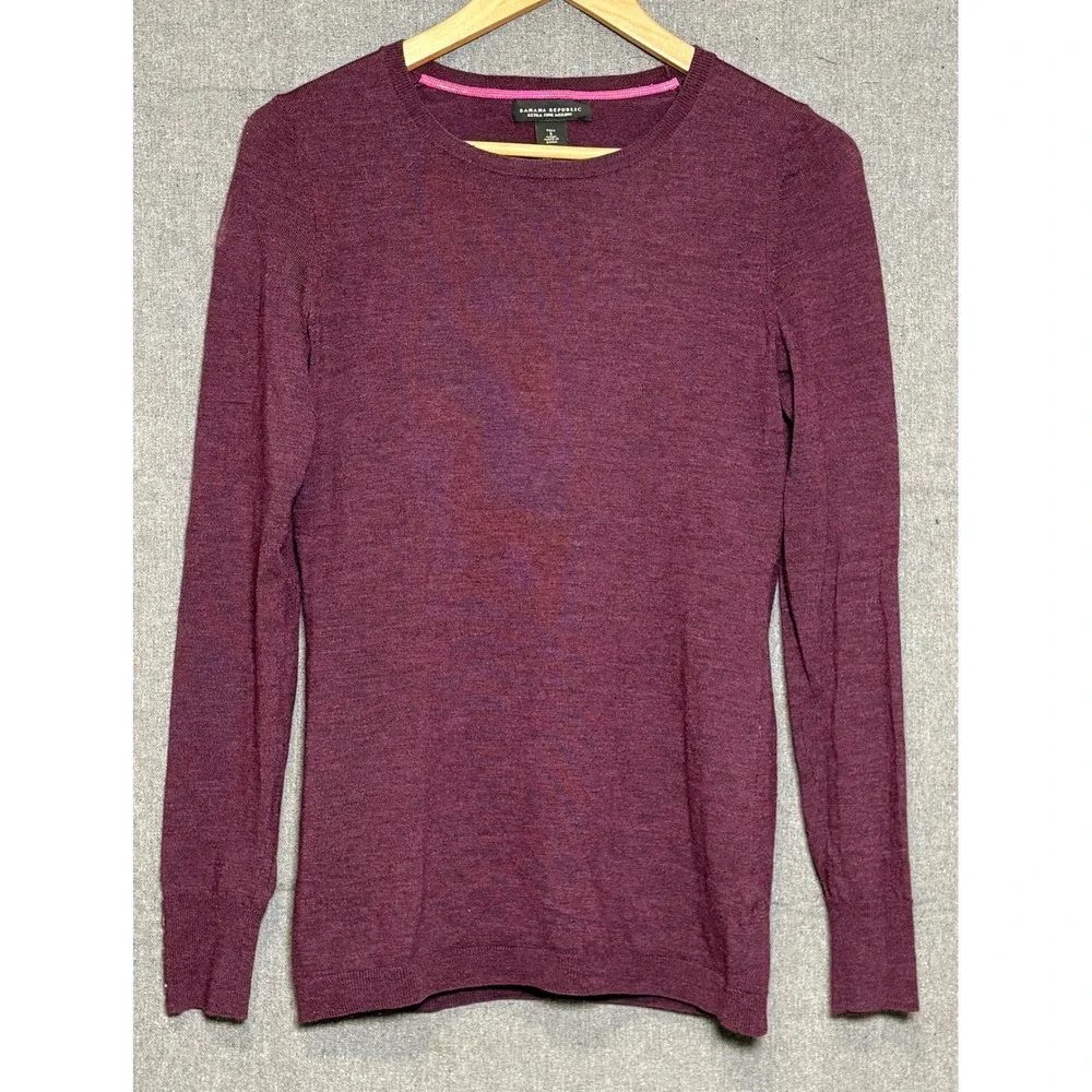 Banana Republic Extra Fine Merino Wool Sweater Mens Small Tall Burgundy Crewneck